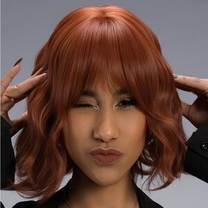 Auburn (Sunwashed Cherry) 9-inch Wavy Bob Wig